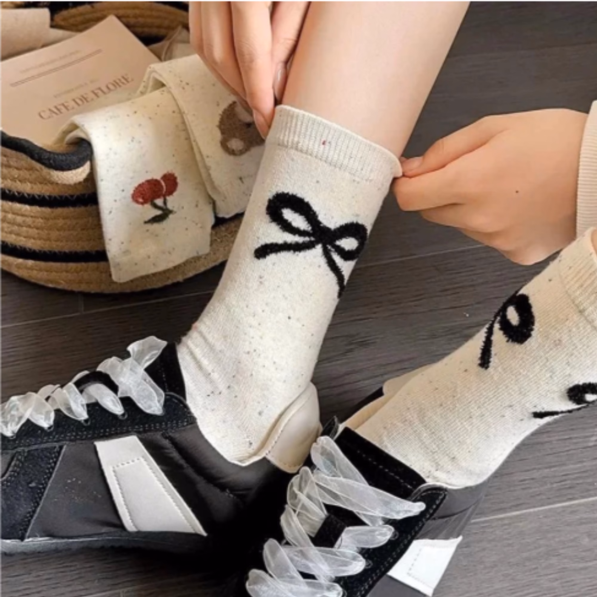 Tất,vớ nữ họa tiết hoạt hình